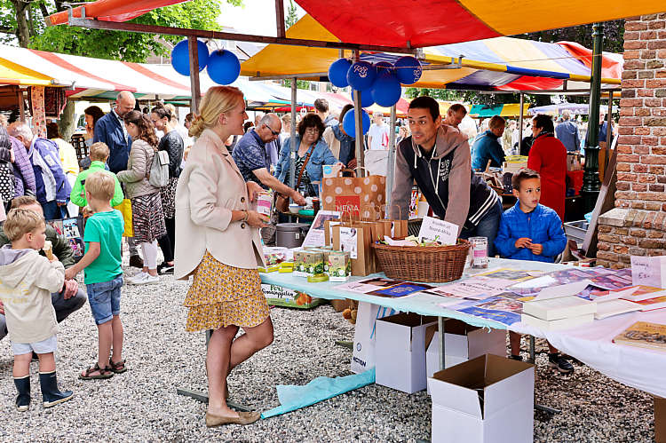 Rommelmarkt 2022 Waarder_138